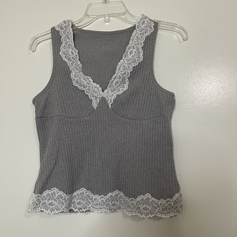 y2k Gray lace trim vneck knit cropped top size US medium